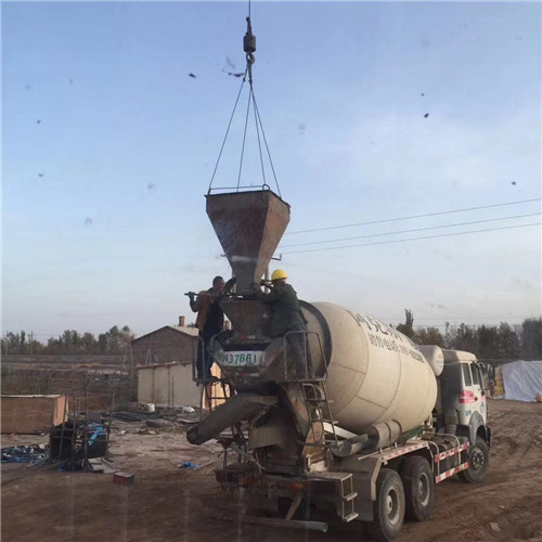 阳西县“精准瞄准”—— 吊车的 “定位导航” 技术